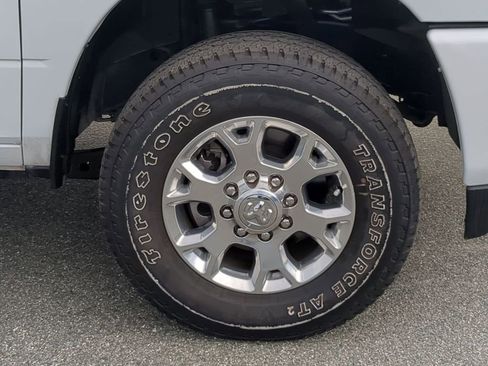 Used 2024 RAM 2500 Laramie AWD/4WD image 11