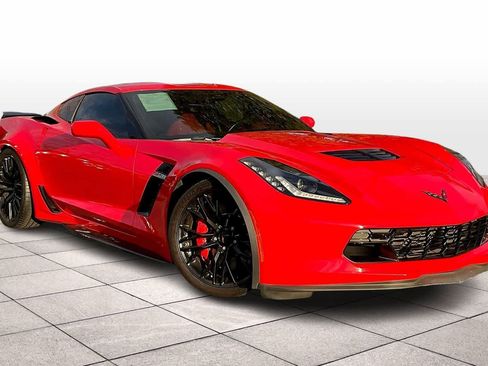 Used 2018 Chevrolet Corvette Z06 image 2