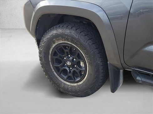 Used 2022 Toyota Tacoma SR5 image 20
