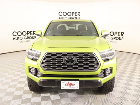 Used 2023 Toyota Tacoma TRD Off-Road w/ TRD Premium Off Road Package AWD/4WD image 11