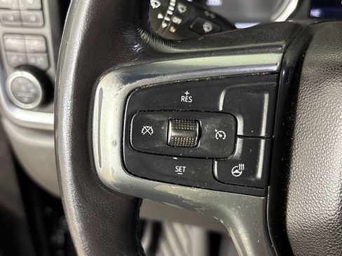 Used 2020 Chevrolet Silverado 1500 LTZ AWD/4WD image 17