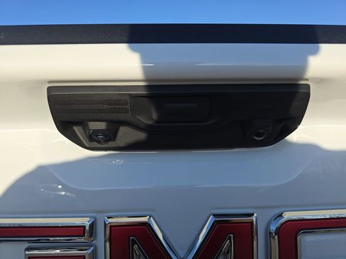 New 2026 GMC Sierra 1500 Elevation AWD/4WD image 13