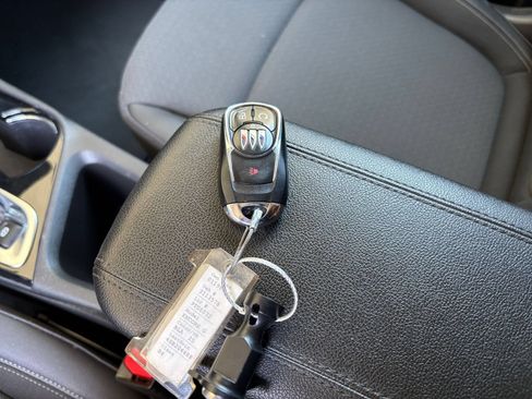 Used 2025 Buick Encore GX Preferred FWD image 21