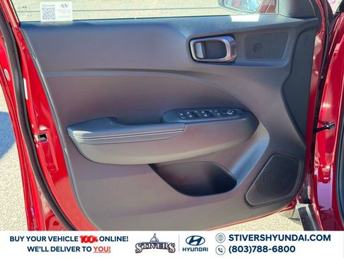 Certified 2025 Hyundai Venue Limited image 22