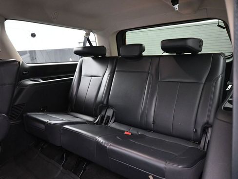 Certified 2023 Ford Expedition Max XLT RWD image 19