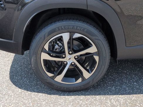 New 2026 Chevrolet Trax RS w/ Sunroof Package FWD image 28