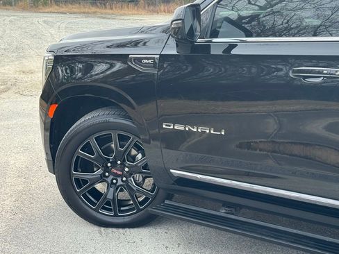Used 2024 GMC Yukon Denali Ultimate image 9
