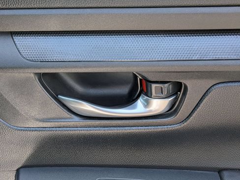 Used 2025 Honda CR-V Sport image 33