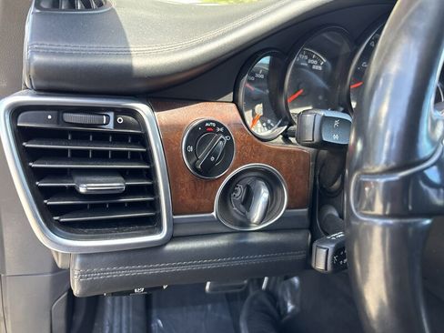 Used 2010 Porsche Panamera Turbo AWD/4WD image 40