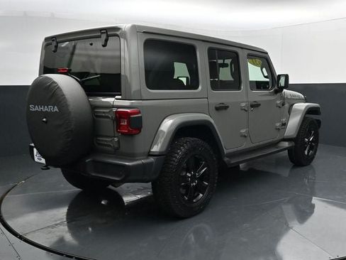 Used 2021 Jeep Wrangler Unlimited Sahara AWD/4WD image 9