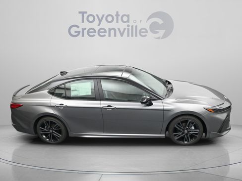 Used 2025 Toyota Camry XSE w/ Premium Plus Package FWD image 16