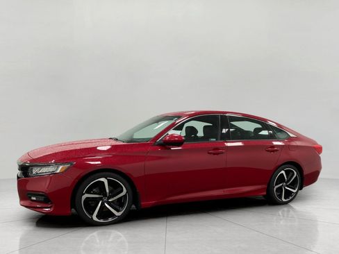 Used 2018 Honda Accord Sport image 8