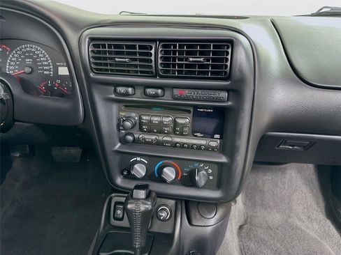 Used 2002 Chevrolet Camaro Z28 w/ SS Performance/Appearance Pkg image 30