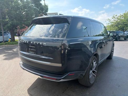 Certified 2025 Land Rover Range Rover Long Wheelbase SE AWD/4WD image 9