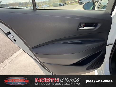 Used 2021 Toyota Corolla LE image 14
