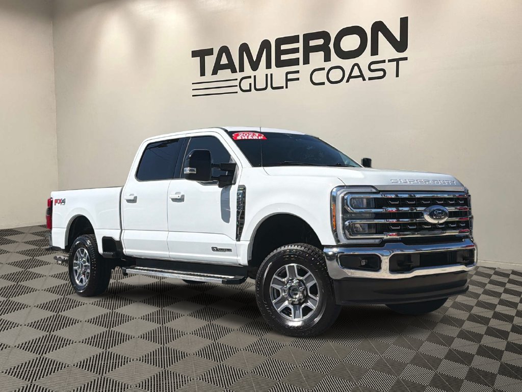 Used 2023 Ford F250 Lariat w/ FX4 Off-Road Package AWD/4WD image 1