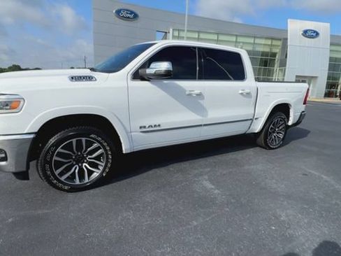 Used 2025 RAM 1500 Limited AWD/4WD image 4