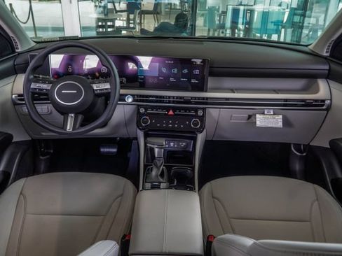 Certified 2025 Hyundai Tucson SEL FWD image 5