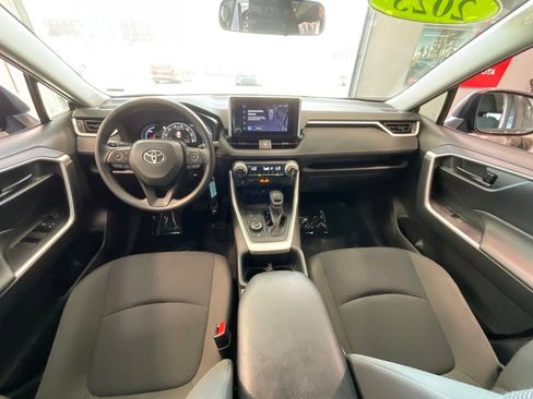 Certified 2025 Toyota RAV4 LE AWD/4WD image 7