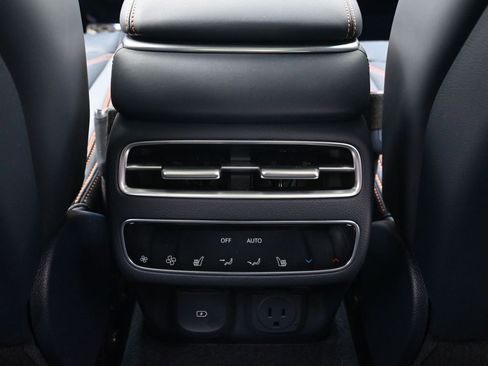 Used 2026 Genesis GV70 3.5T Sport Prestige image 8