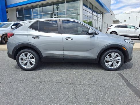 Used 2024 Buick Encore GX Preferred w/ Comfort Package FWD image 8