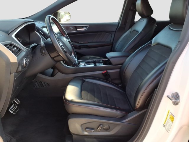 Used 2020 Ford Edge ST-Line FWD image 4