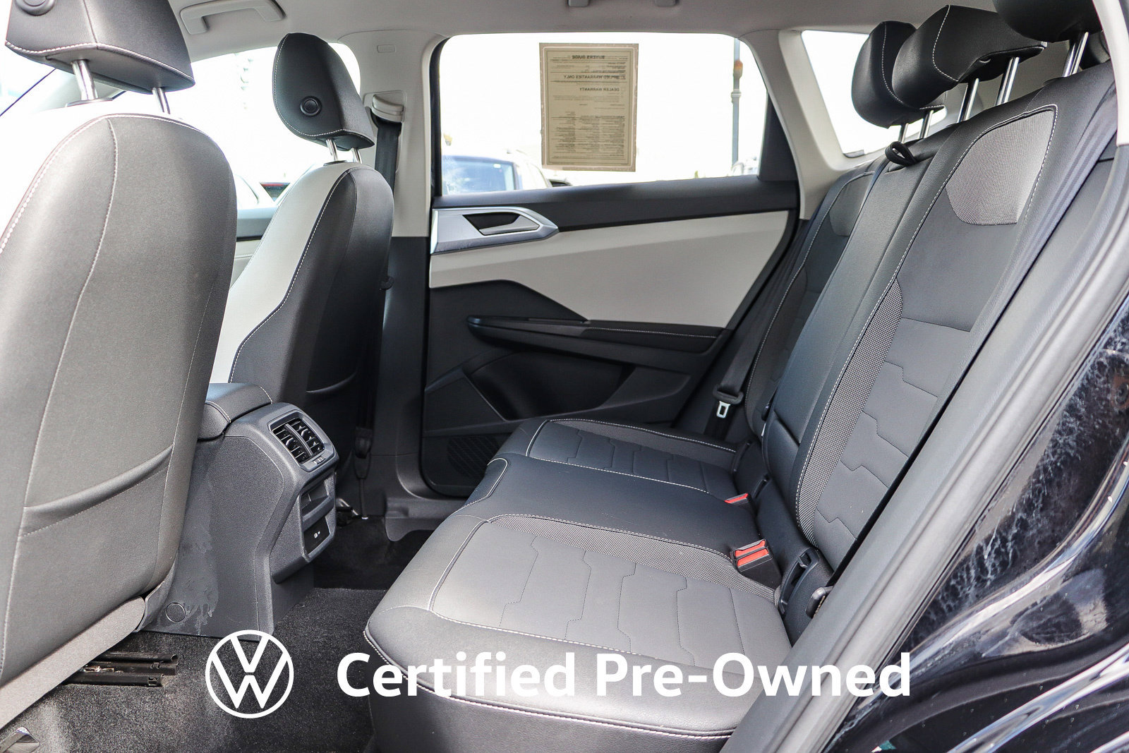Used 2025 Volkswagen Taos SE FWD image 20