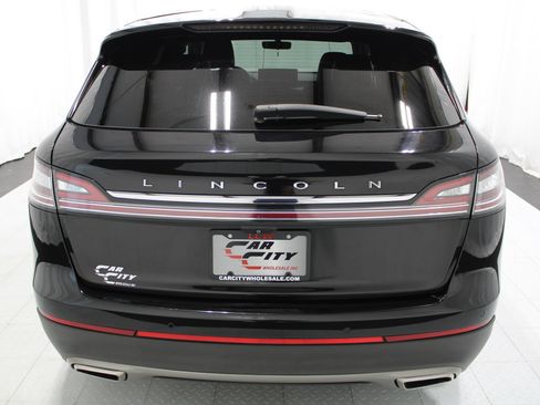 Used 2022 Lincoln Nautilus Reserve AWD/4WD image 6