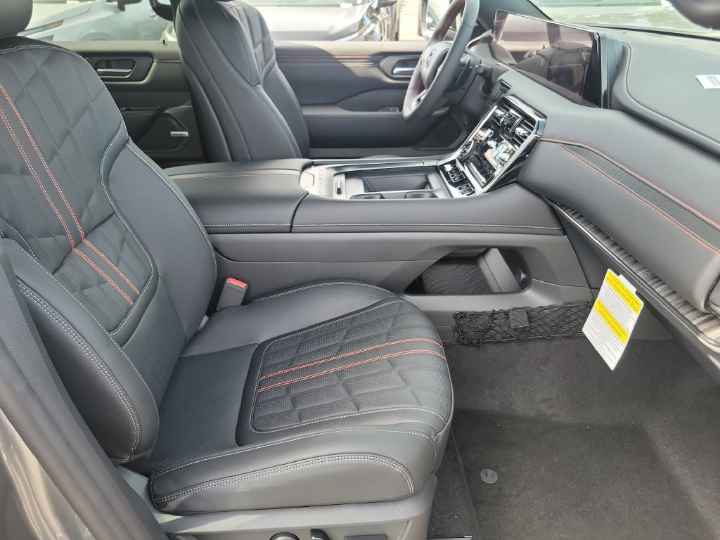 New 2026 Nissan Armada PRO-4X w/ Captain's Chari Seat Package AWD/4WD image 12