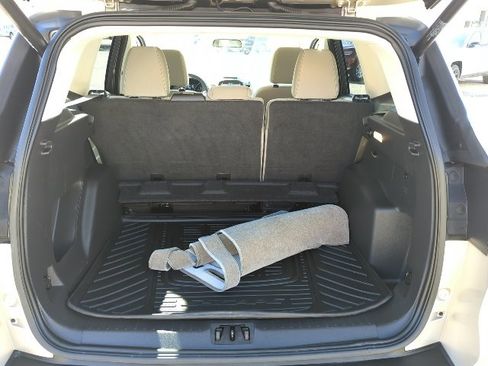 Used 2017 Ford Escape SE w/ Equipment Group 201A image 23