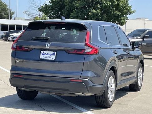 Used 2024 Honda CR-V LX image 4