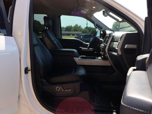 Used 2017 Ford F250 Lariat w/ Lariat Value Package AWD/4WD image 12