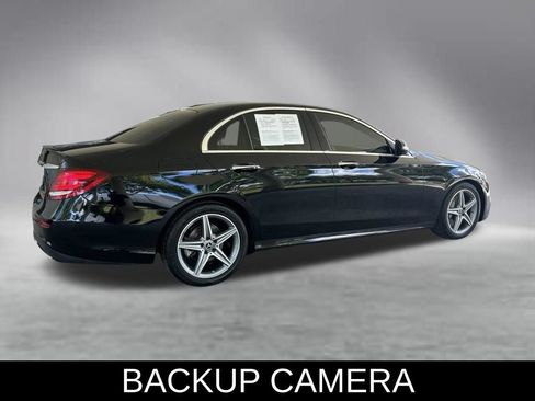Used 2019 Mercedes-Benz E 300 image 4