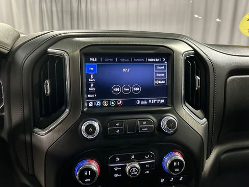 Used 2020 GMC Sierra 2500 Denali w/ Denali Ultimate Package image 17