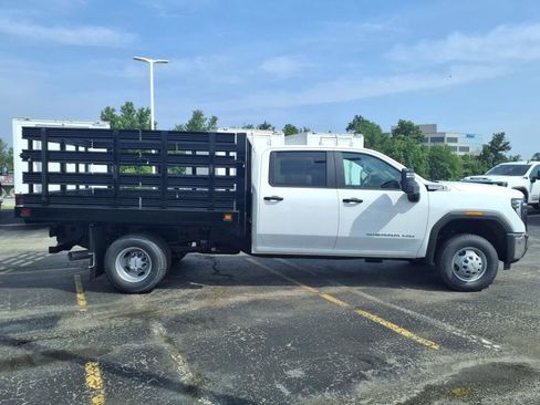New 2025 GMC Sierra 3500 Pro w/ Convenience Package image 8