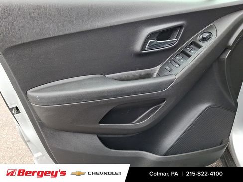 Certified 2020 Chevrolet Trax LT w/ Redline Edition image 14