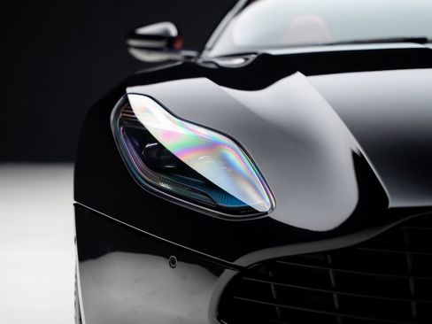 Used 2019 Aston Martin DB11 Volante RWD image 11