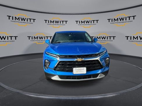 Used 2025 Chevrolet Blazer LT image 4