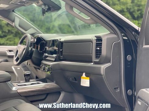 Used 2025 Chevrolet Silverado 1500 LTZ w/ Technology Package AWD/4WD image 22