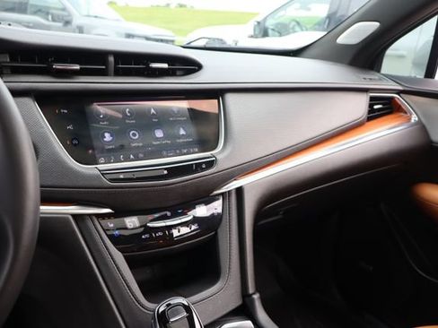 Used 2021 Cadillac XT5 Premium Luxury AWD/4WD image 24