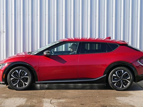 Used 2022 Kia EV6 Wind image 48