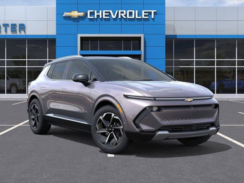 New 2025 Chevrolet Equinox EV LT image 7