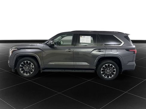Used 2023 Toyota Sequoia Limited image 2