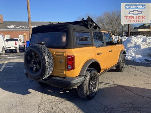 Used 2021 Ford Bronco Black Diamond image 7