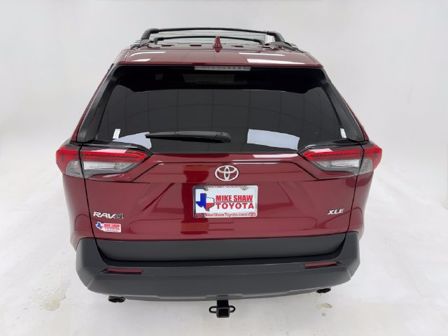 Used 2022 Toyota RAV4 XLE w/ Convenience Package FWD image 39