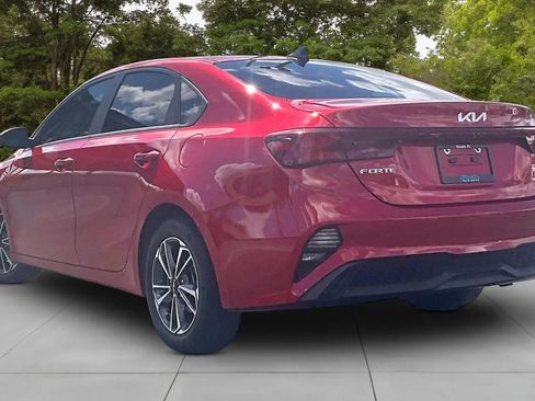 Used 2024 Kia Forte LXS image 12