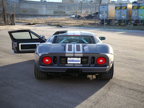 Used 2006 Ford GT image 14