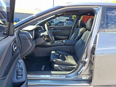 Certified 2023 Nissan Maxima SR w/ Sport Mat Group FWD image 15