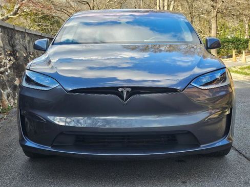 Used 2023 Tesla Model X image 6