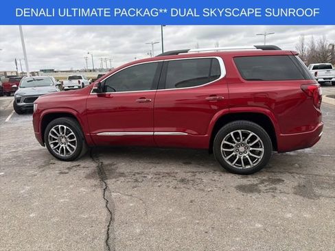 Used 2023 GMC Acadia Denali w/ Denali Ultimate Package image 8